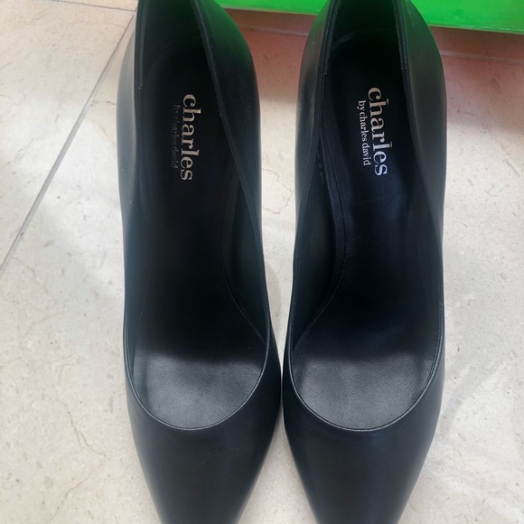 Charles by Charles David Pac Pump. - Picture 2 of 8